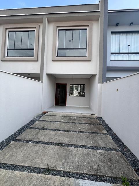 Geminado à venda em Joinville, Costa e Silva, com 3 quartos, com 100 m²
